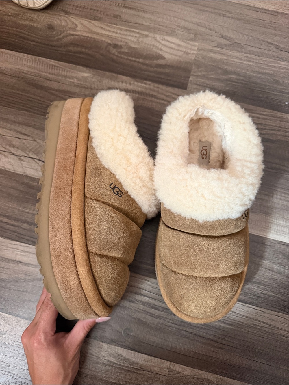 UGG Tazzlita Slippers